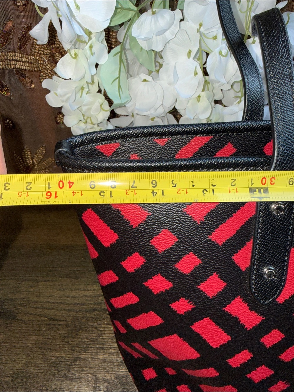 Coach Women's Black & Red Patterned Tote Bag - Picture 15 of 16